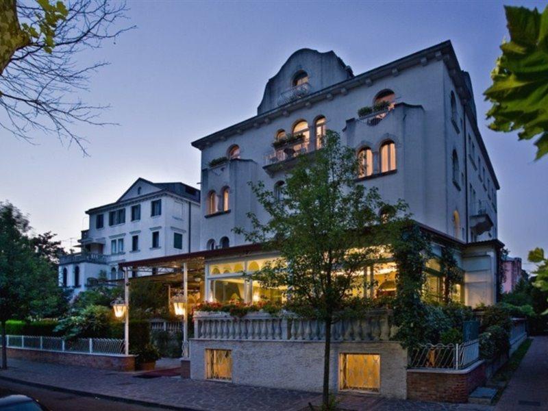 Hotel Biasutti Lido di Venezia Exterior photo